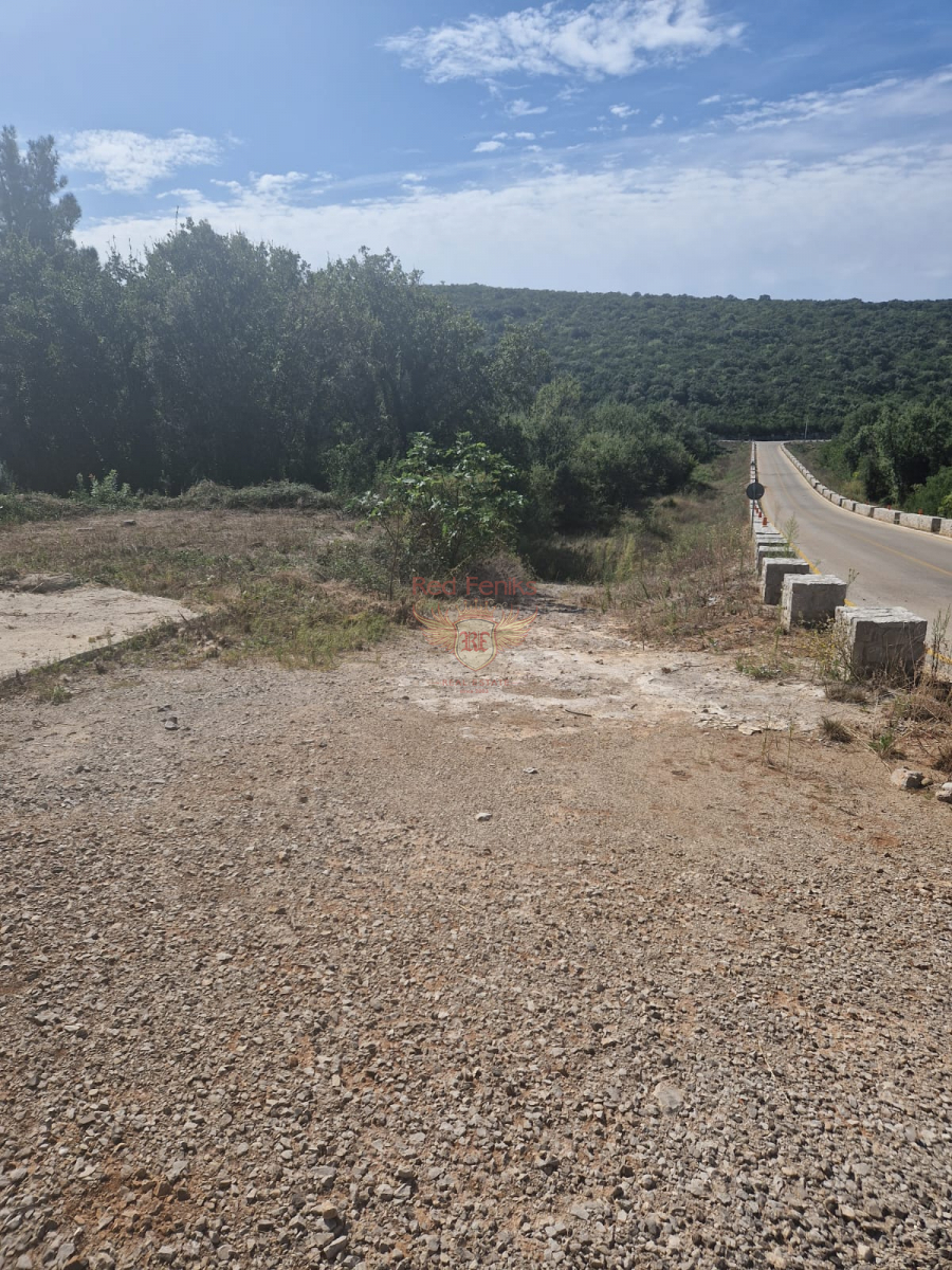 Terrain à Tivat, Monténégro, 1 403 m² - image 5