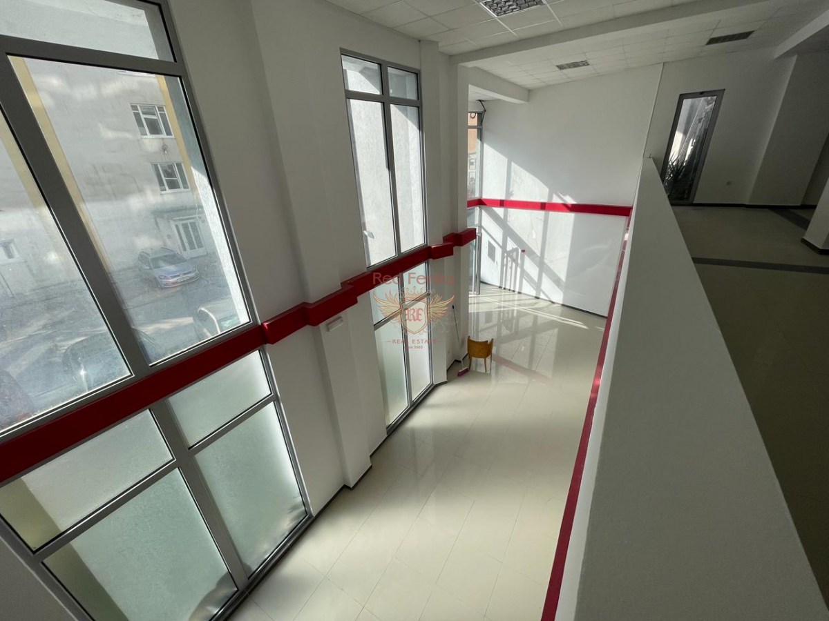 Commercial property in Herceg-Novi, Montenegro, 882 m² - picture 5