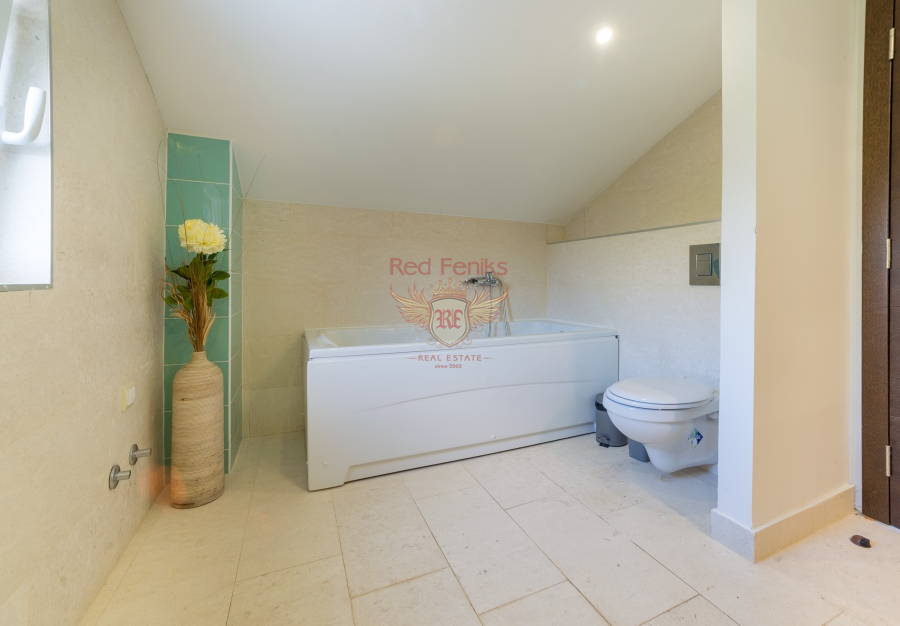 House in Kotor, Montenegro, 240 m² - picture 5