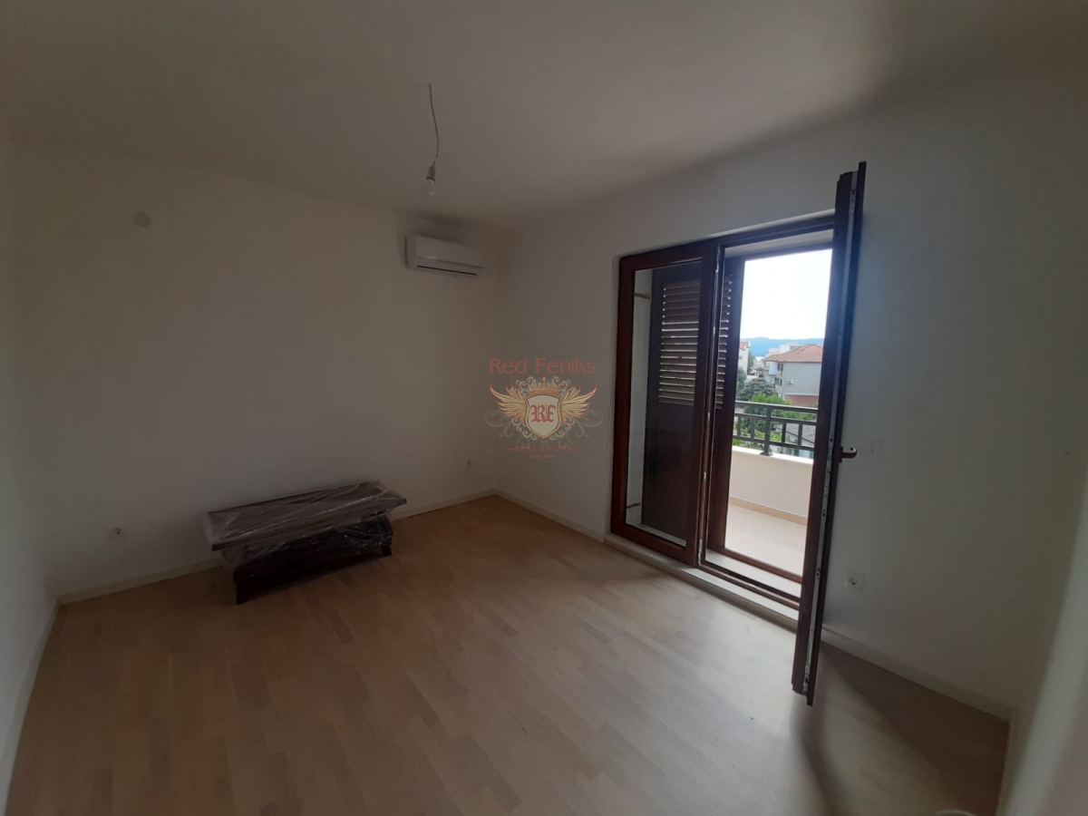 Appartamento a Tivat, Montenegro, 105 m² - foto 5