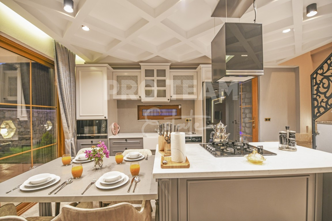 Villa à Kalkan, Turquie, 220 m² - image 9