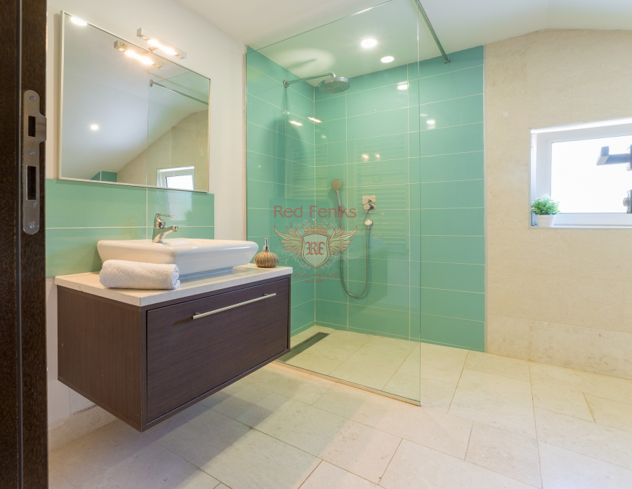 House in Kotor, Montenegro, 240 m² - picture 6