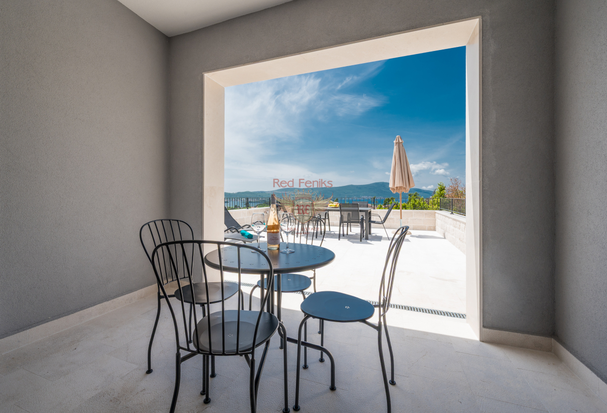 Haus in Tivat, Montenegro, 250 m² - Foto 6