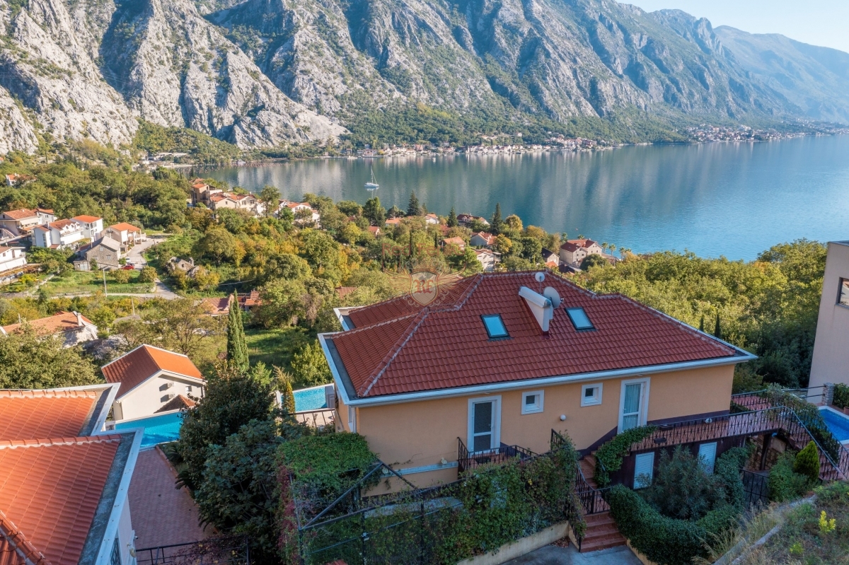 Casa a Kotor, Montenegro, 148 m² - foto 6