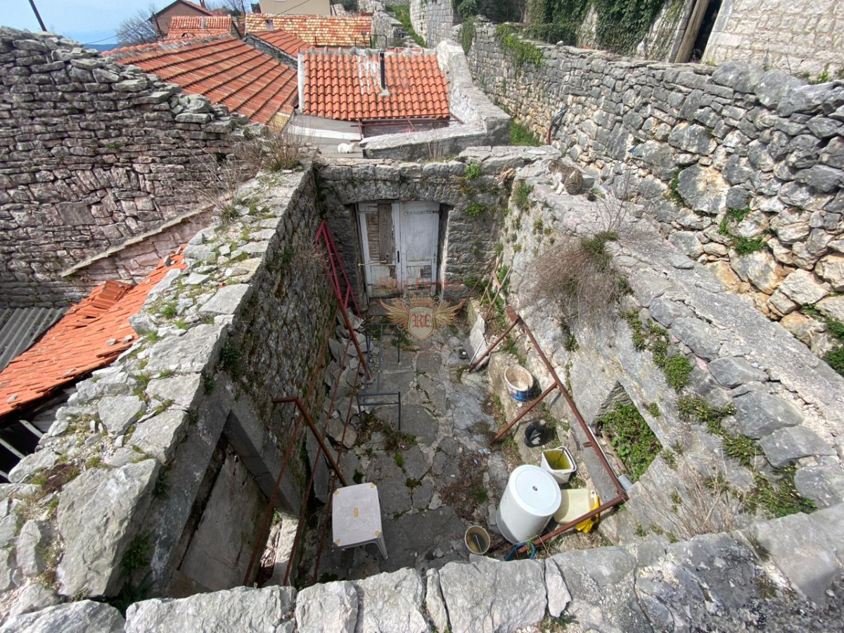Casa a Herceg-Novi, Montenegro, 300 m² - foto 6