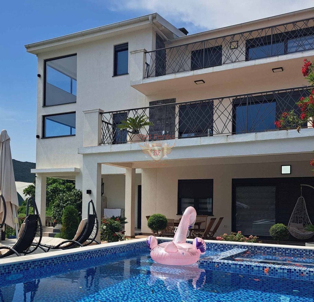 Casa en Budva, Montenegro, 300 m² - imagen 6