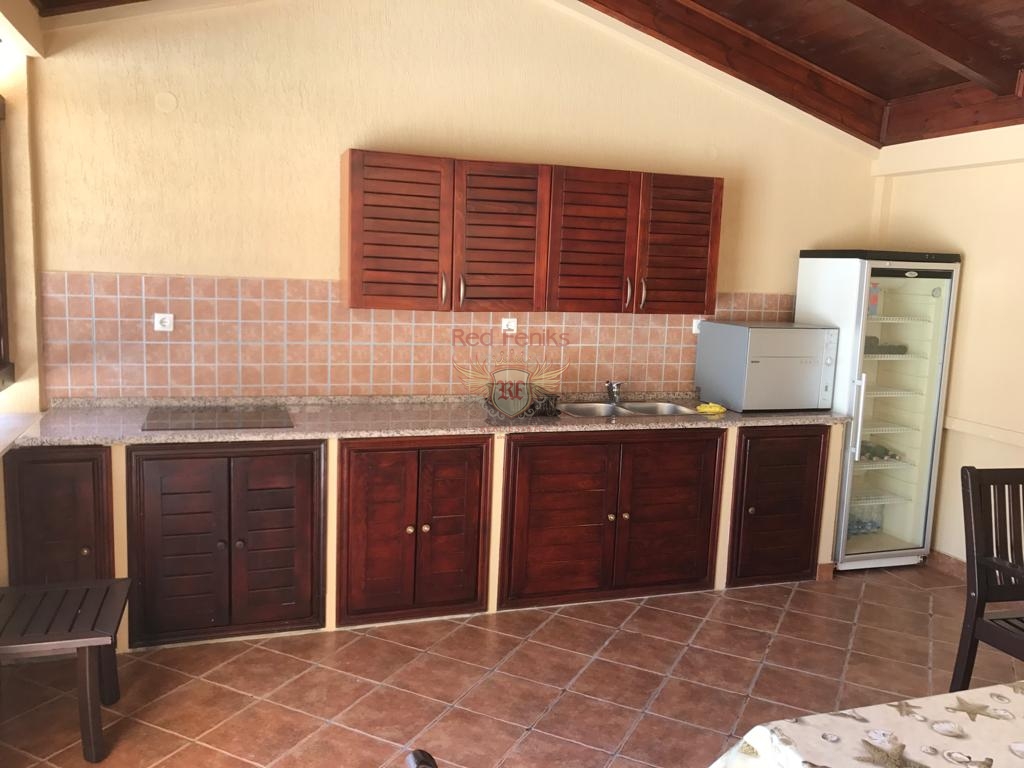 Casa en Herceg-Novi, Montenegro, 360 m² - imagen 7