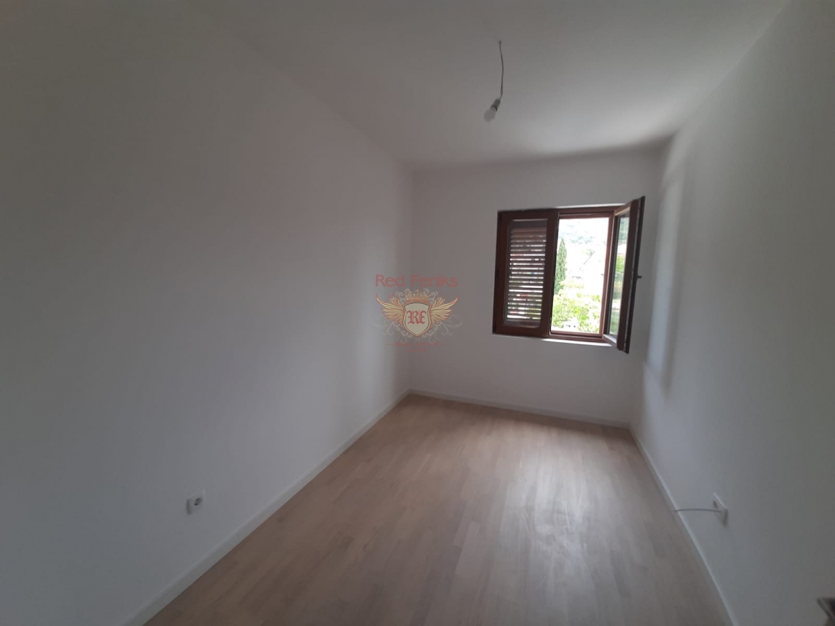 Appartamento a Tivat, Montenegro, 105 m² - foto 7