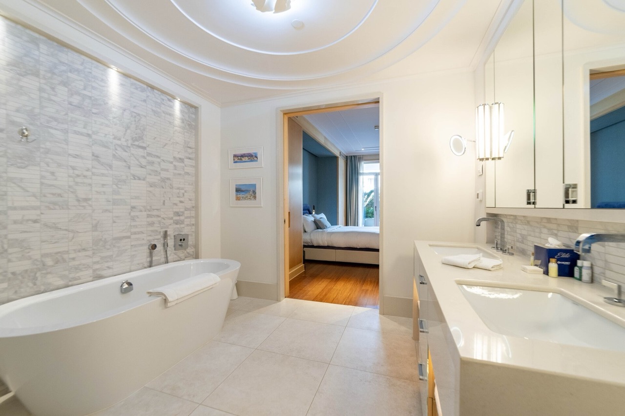 Flat in Tivat, Montenegro, 81 m² - picture 11