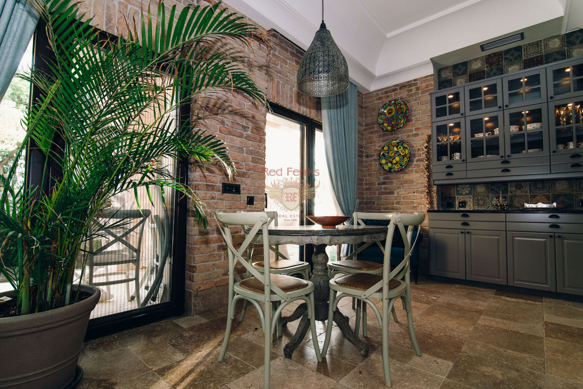 Casa en Budva, Montenegro, 550 m² - imagen 8