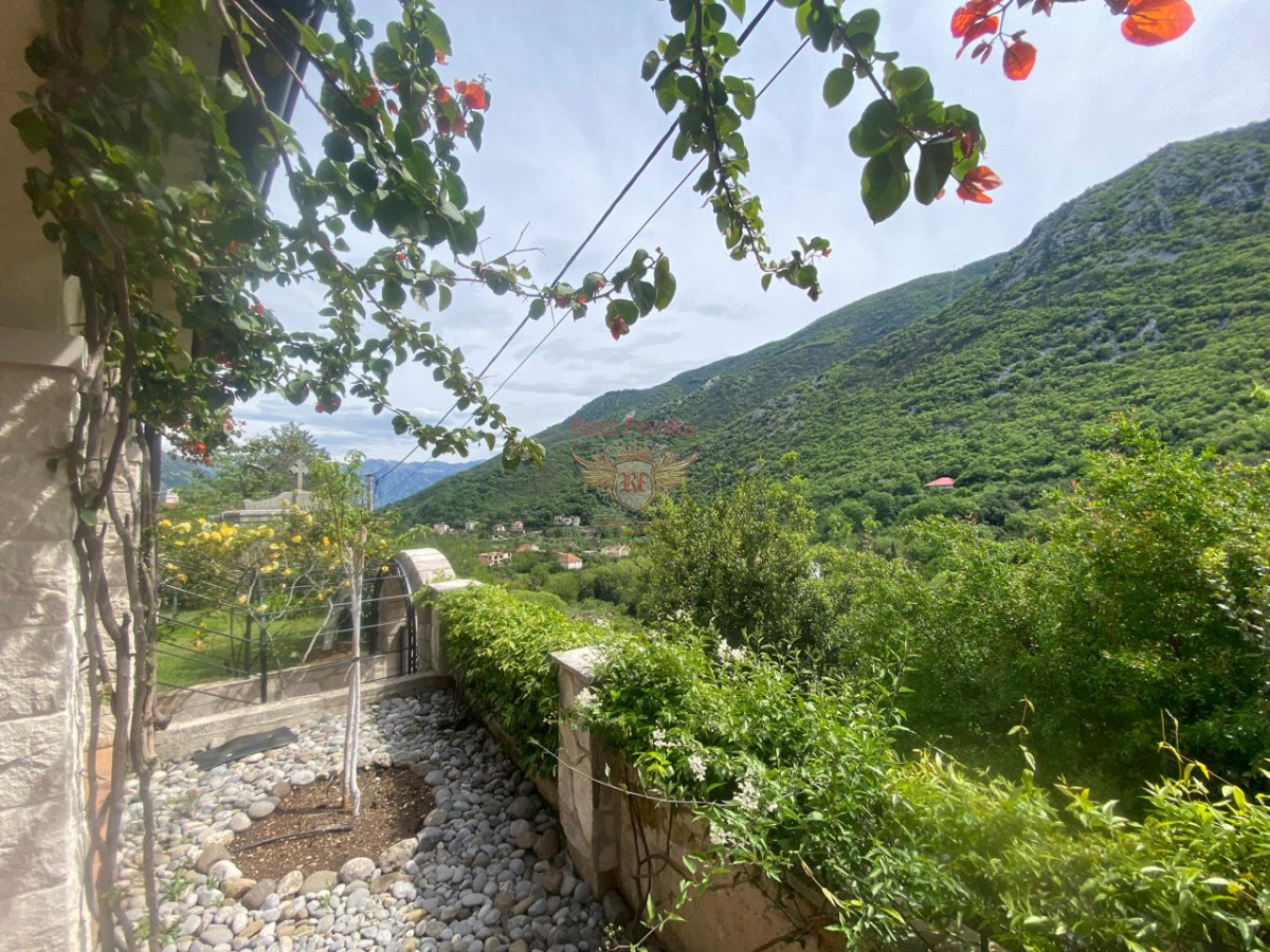 House in Kotor, Montenegro, 306 m² - picture 8