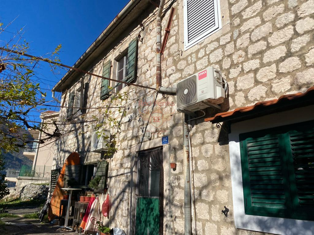 Casa en Kotor, Montenegro, 300 m² - imagen 8