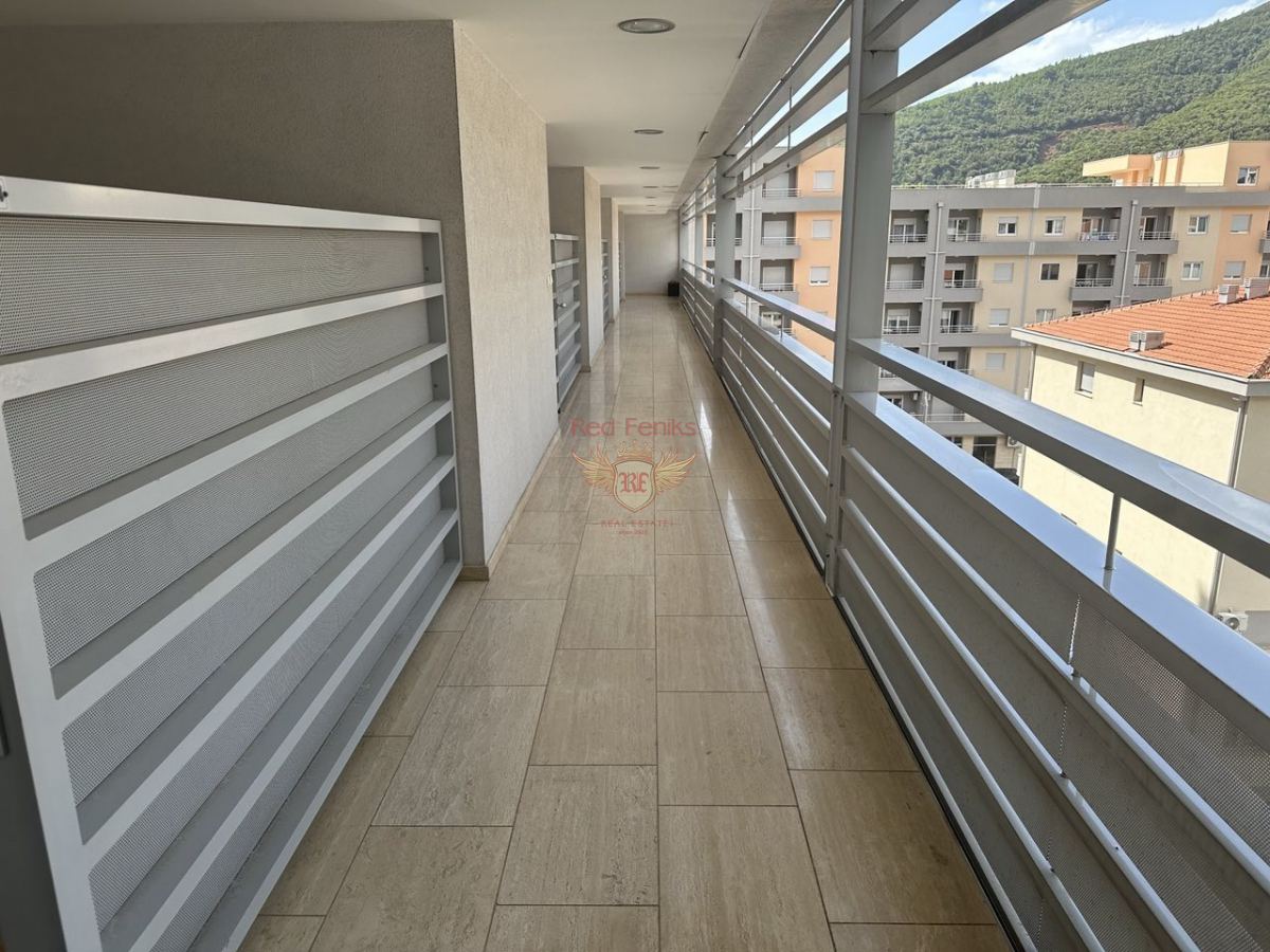 Piso en Budva, Montenegro, 85 m² - imagen 9