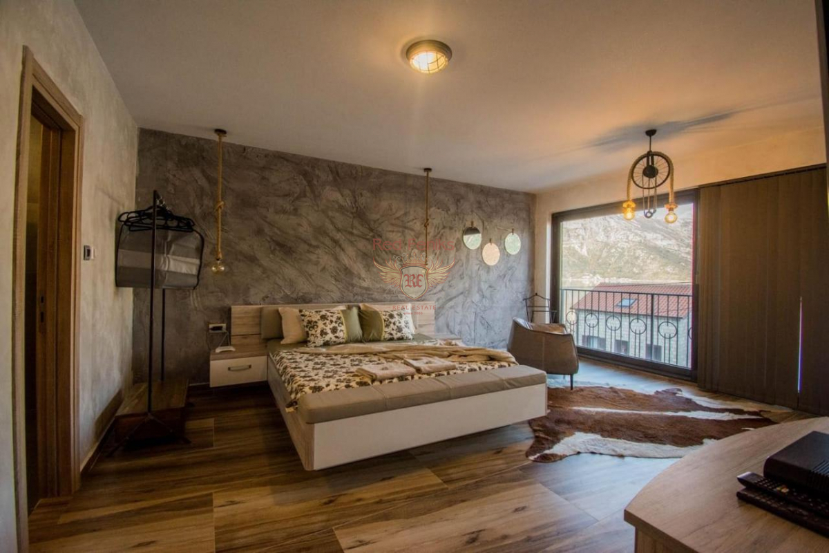 Haus in Kotor, Montenegro, 300 m² - Foto 9