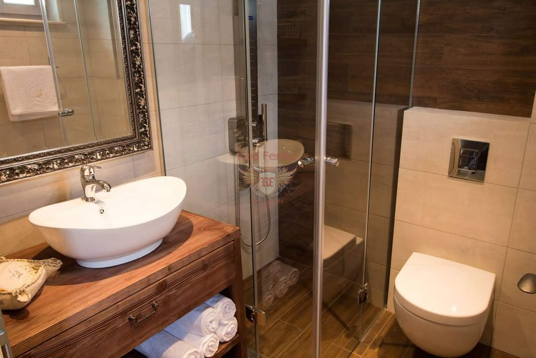 Casa en Tivat, Montenegro, 120 m² - imagen 10