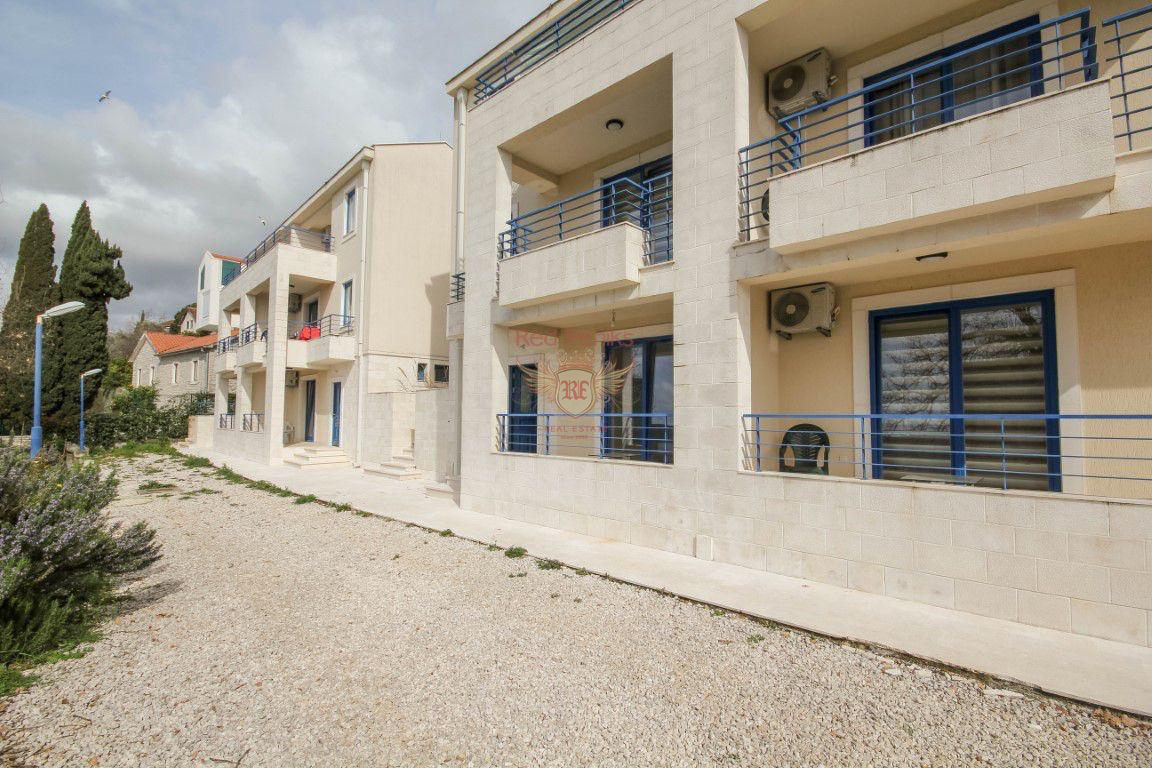 Piso en Herceg-Novi, Montenegro, 52 m² - imagen 10