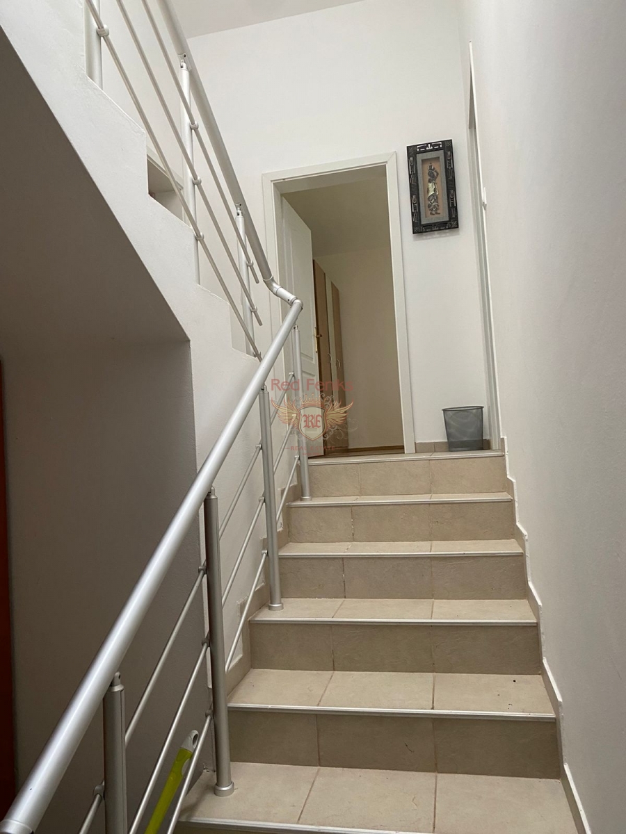 House in Bar, Montenegro, 200 m² - picture 11