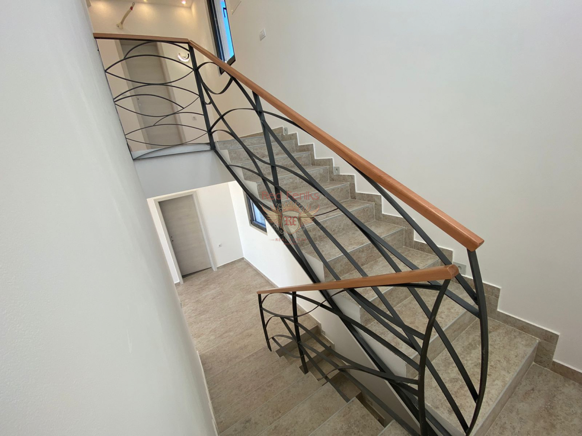 Haus in Bar, Montenegro, 345 m² - Foto 11