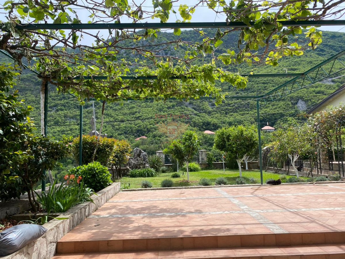 House in Kotor, Montenegro, 306 m² - picture 12