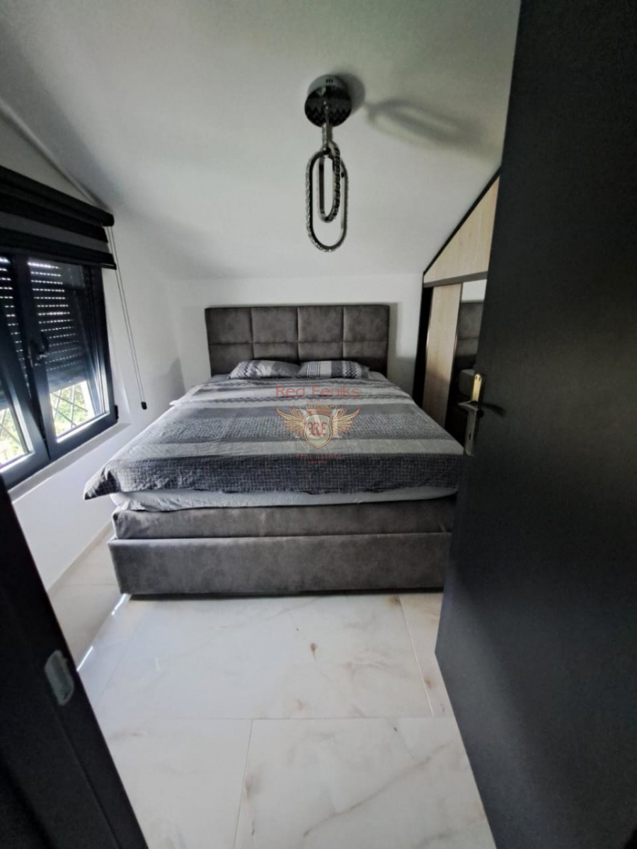 Casa en Budva, Montenegro, 300 m² - imagen 12