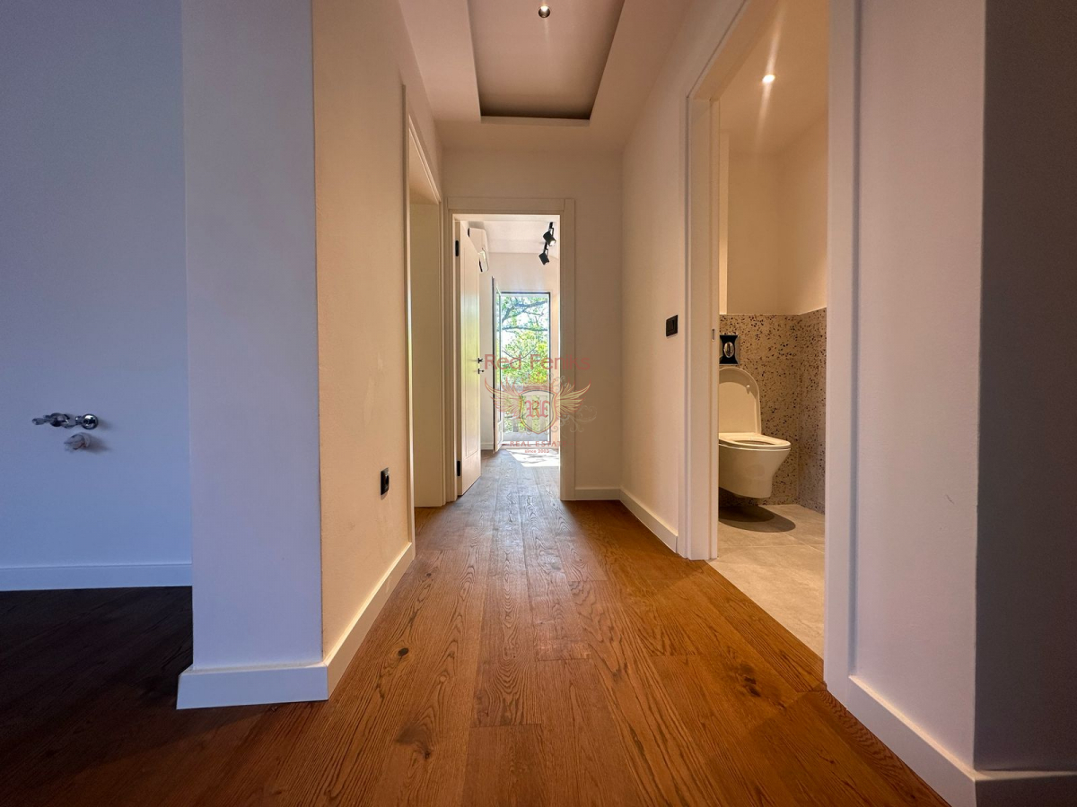 Piso en Tivat, Montenegro, 65 m² - imagen 14