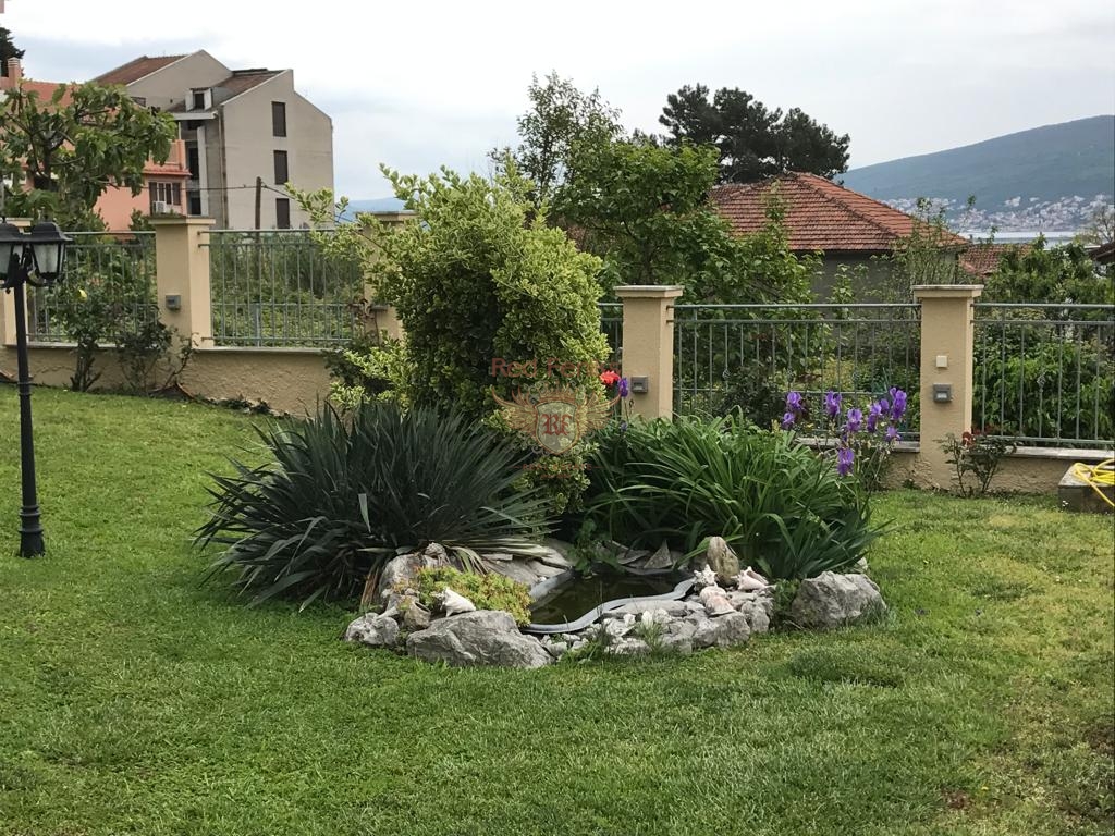 Casa en Herceg-Novi, Montenegro, 360 m² - imagen 14