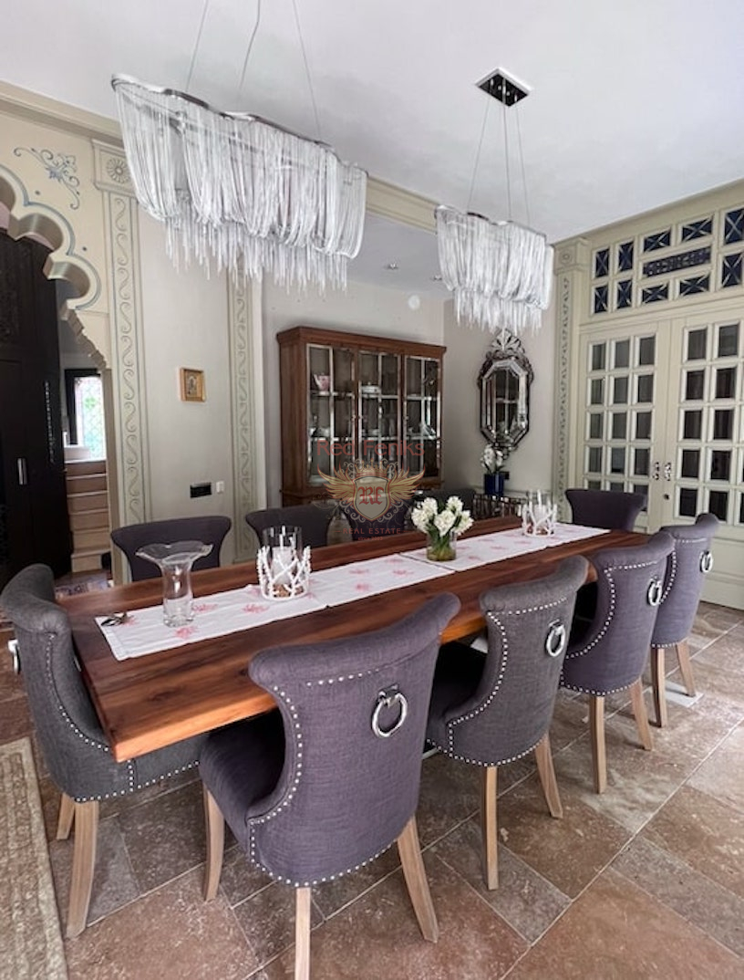 Casa en Budva, Montenegro, 550 m² - imagen 16