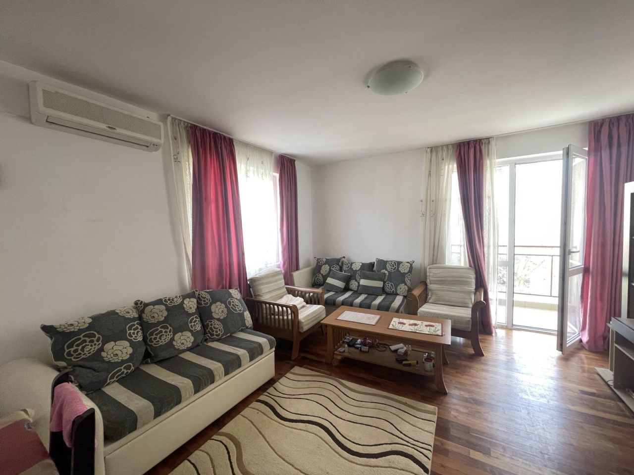 Piso en Sunny Beach, Bulgaria, 66 m² - imagen 1