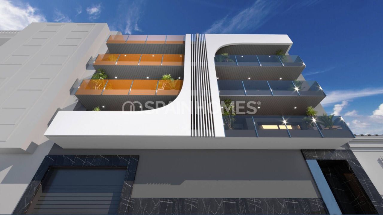 Penthouse in Torrevieja, Spain, 200 m² - picture 1