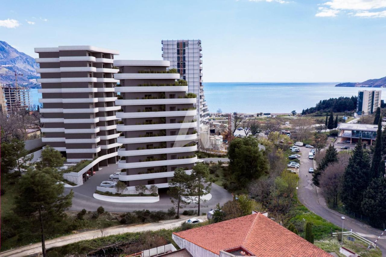 Apartment in Becici, Montenegro, 40 m² - Foto 1