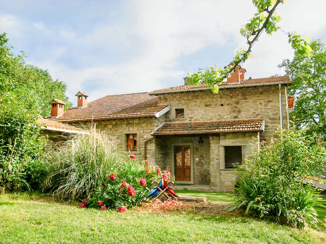 Villa in Pieve Santo Stefano, Italien, 4 100 m² - Foto 3