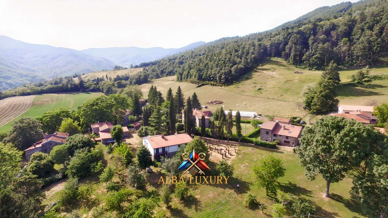 Villa in Pieve Santo Stefano, Italien, 4 100 m² - Foto 6