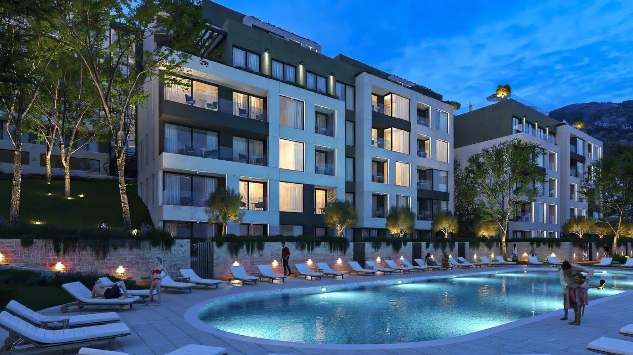 Appartement à Tivat, Monténégro, 72.67 m² - image 1