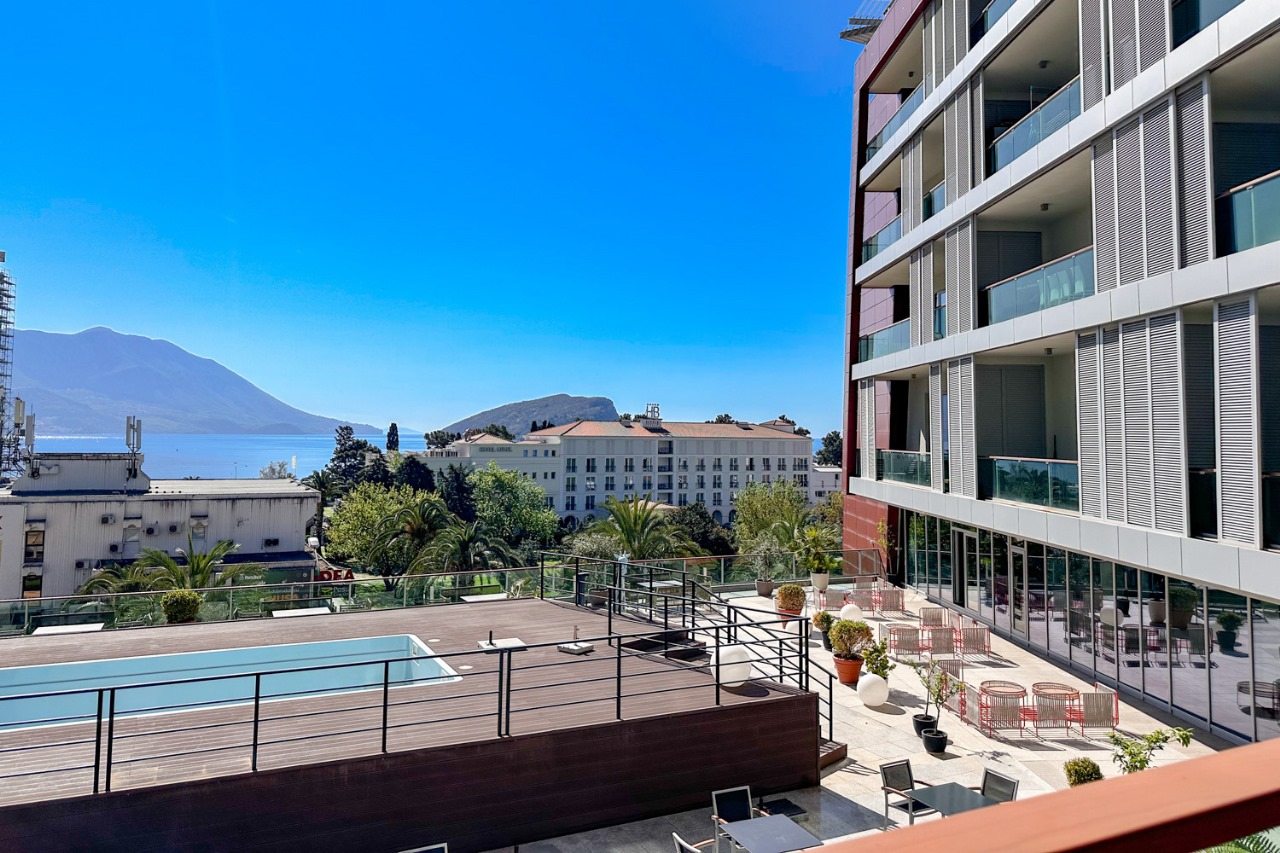 Hotel en Budva, Montenegro, 70 m² - imagen 1