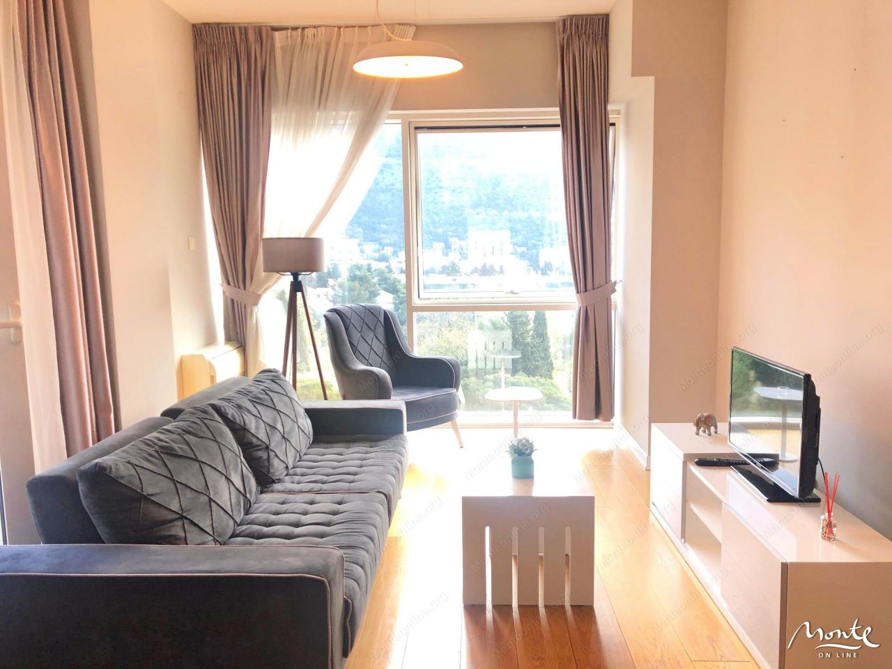 Apartment in Budva, Montenegro, 89 m² - Foto 1