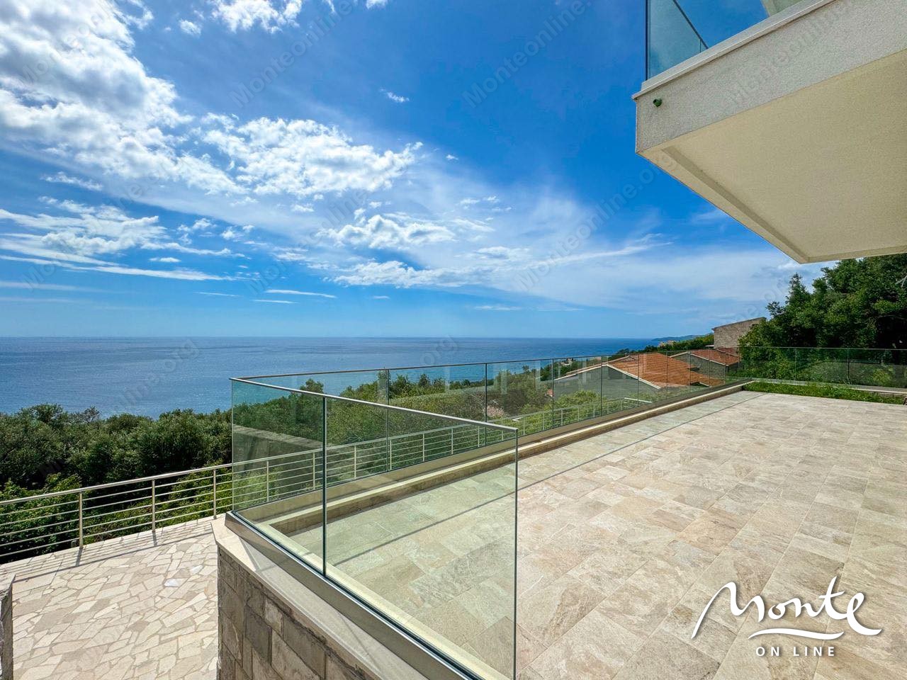 Villa in Rezevici, Montenegro, 217 m² - picture 1