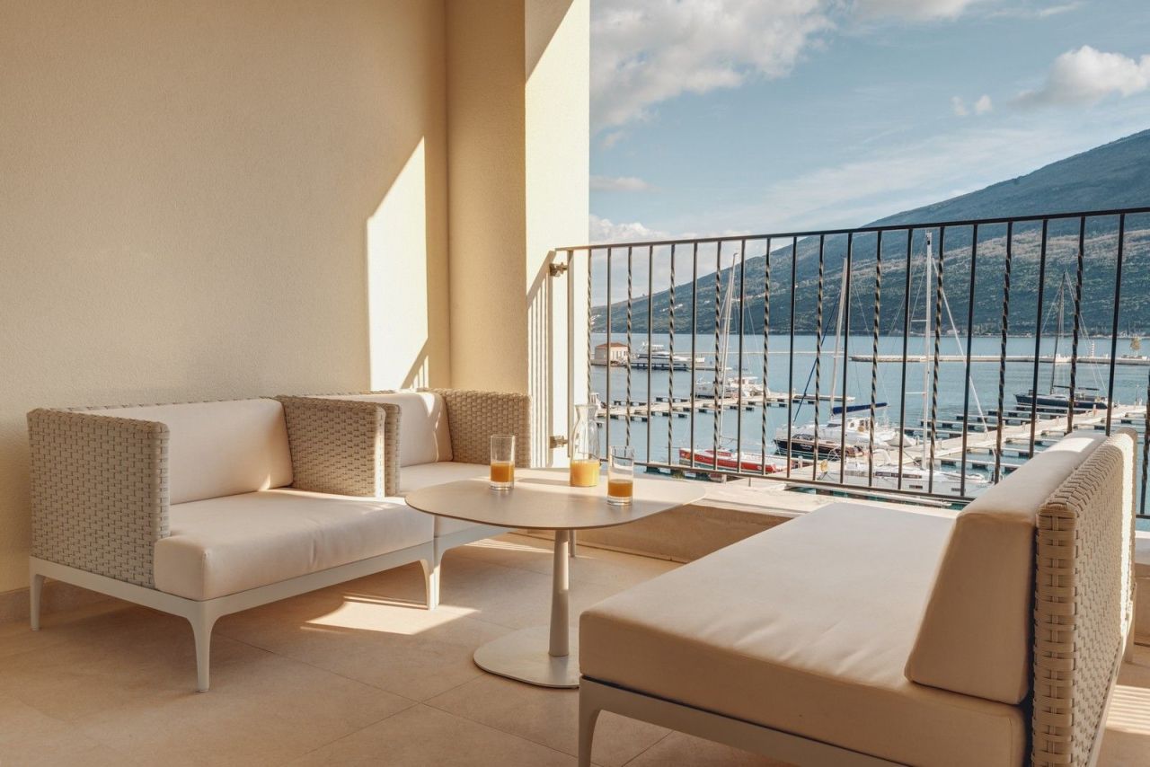 Appartement à Herceg-Novi, Monténégro, 120 m² - image 1