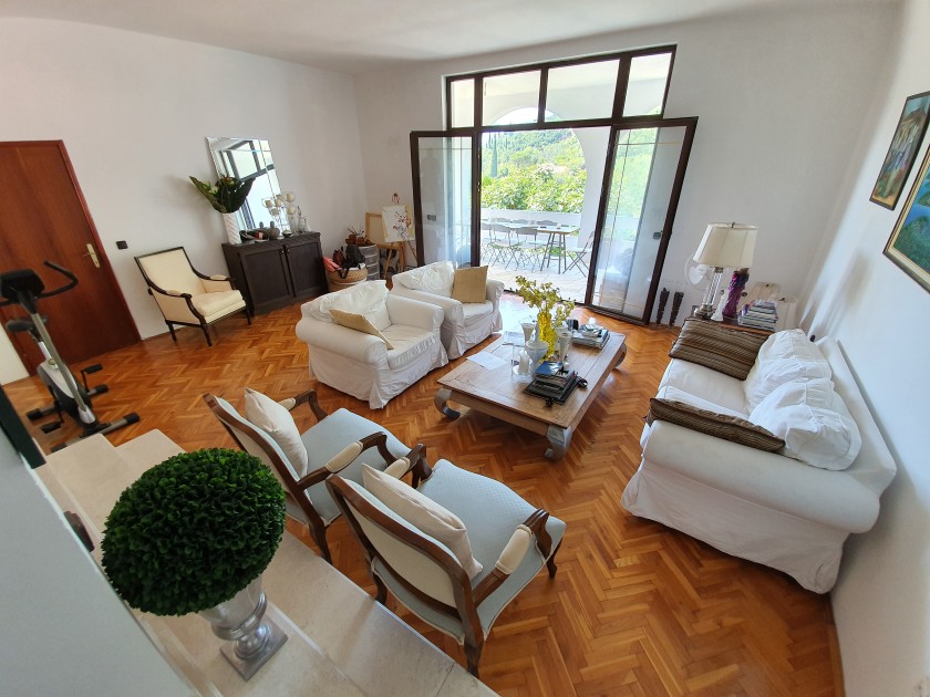 Villa in Tivat, Montenegro, 225 m² - Foto 1