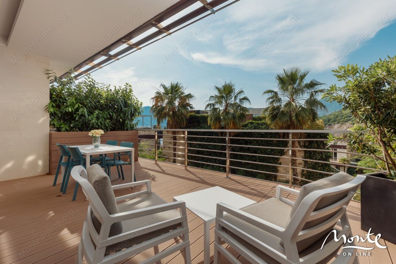 Apartment in Becici, Montenegro, 147 m² - picture 1