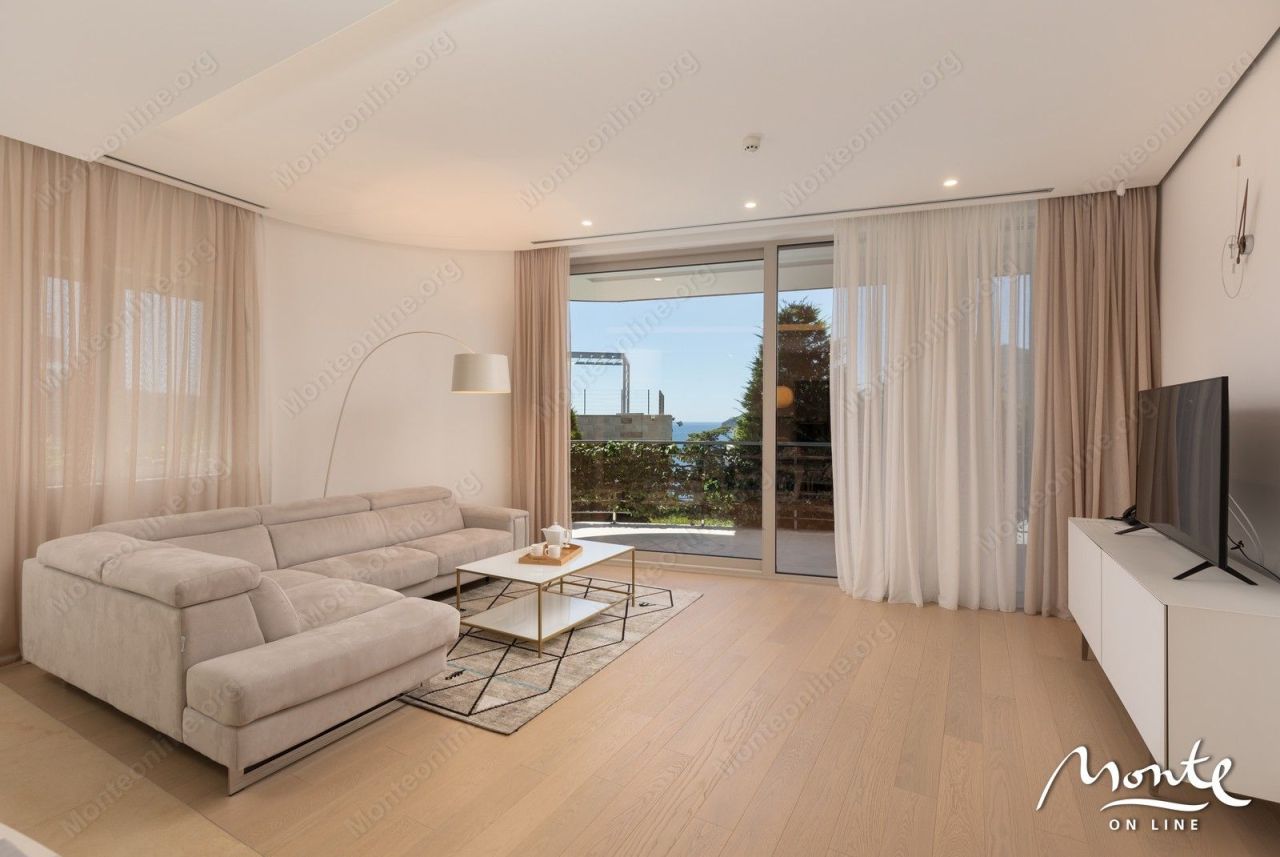 Apartment in Becici, Montenegro, 133 m² - picture 1