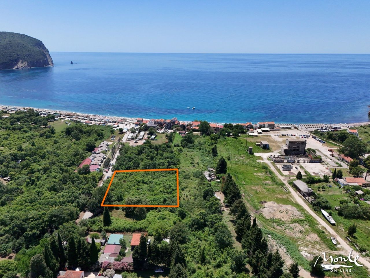 Terreno en Buljarica, Montenegro, 3 298 m² - imagen 1