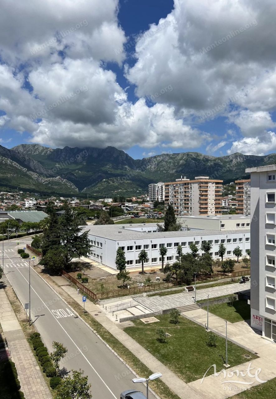 Apartamento en el Bar, Montenegro, 53 m² - imagen 1