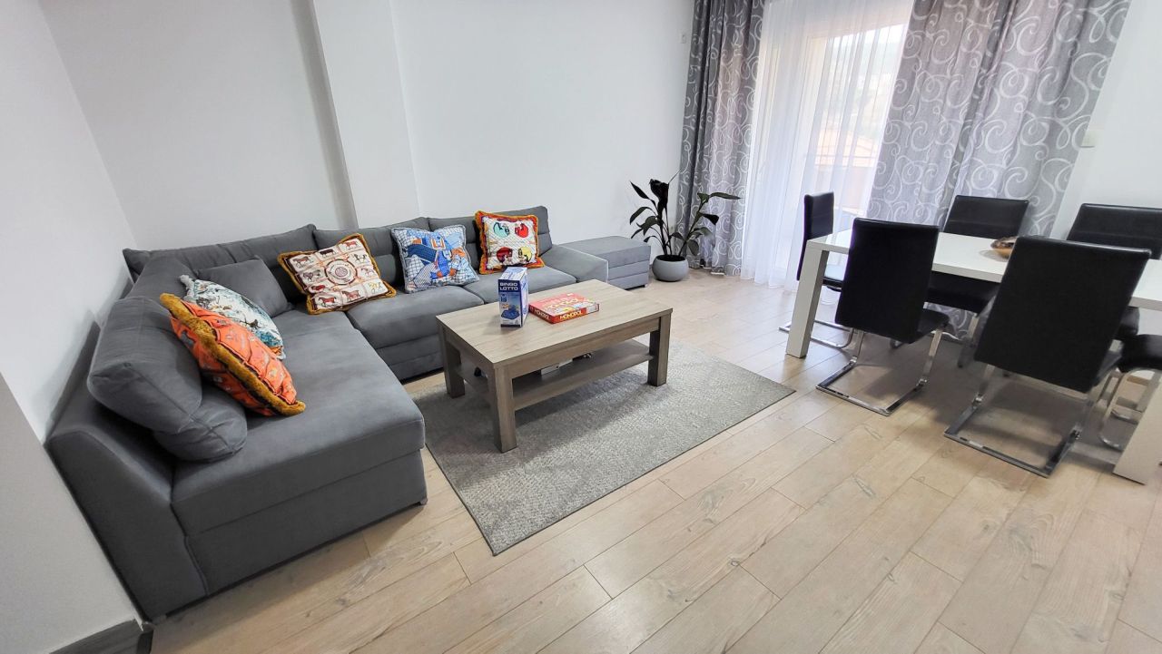 Apartamento en Becici, Montenegro, 67 m² - imagen 1