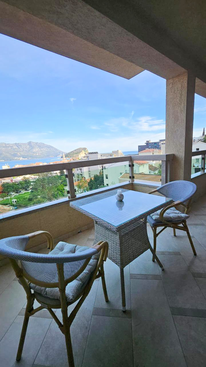 Apartamento en Budva, Montenegro, 63 m² - imagen 1