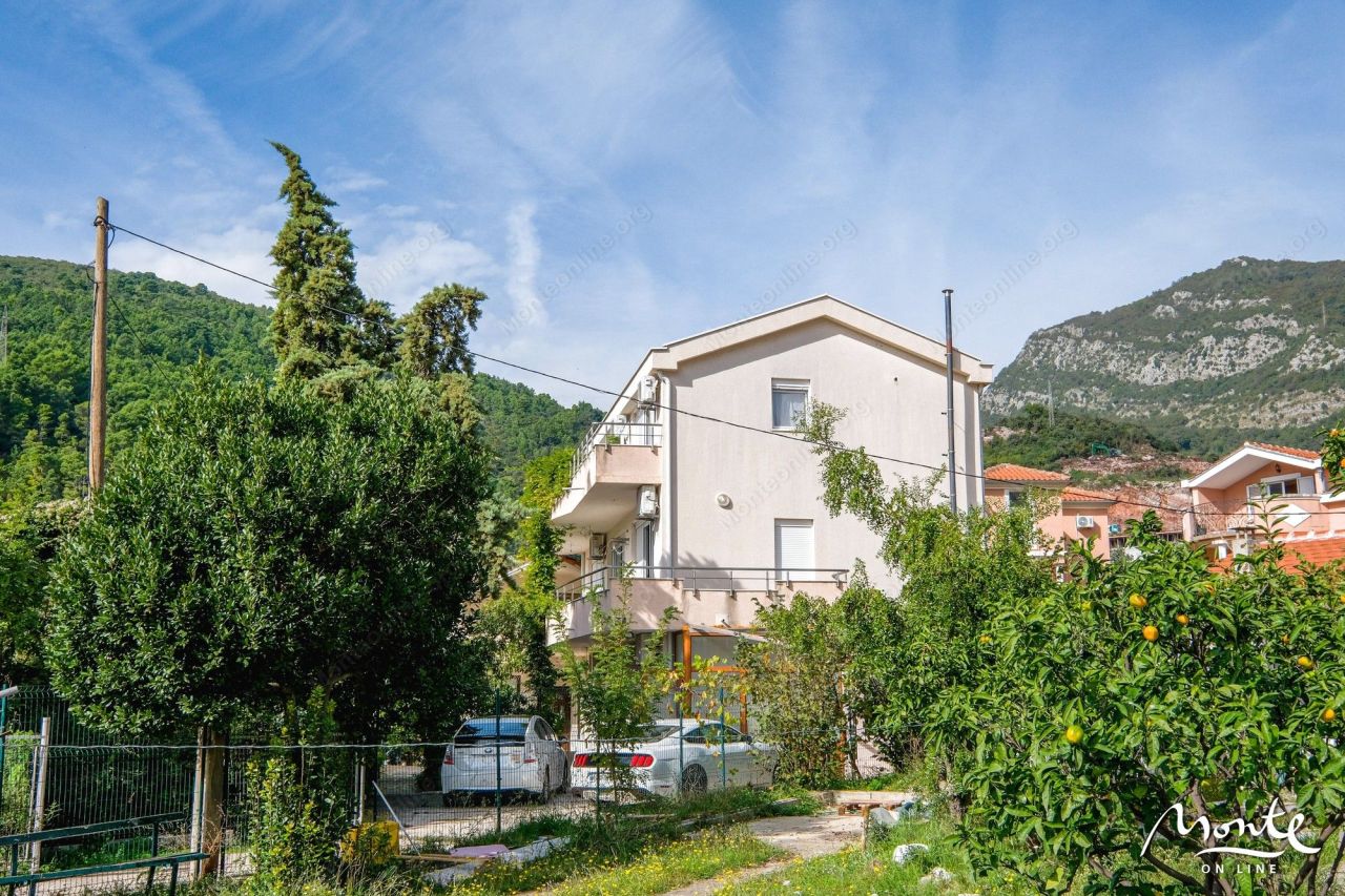 Hotel in Budva, Montenegro, 537 m² - Foto 1