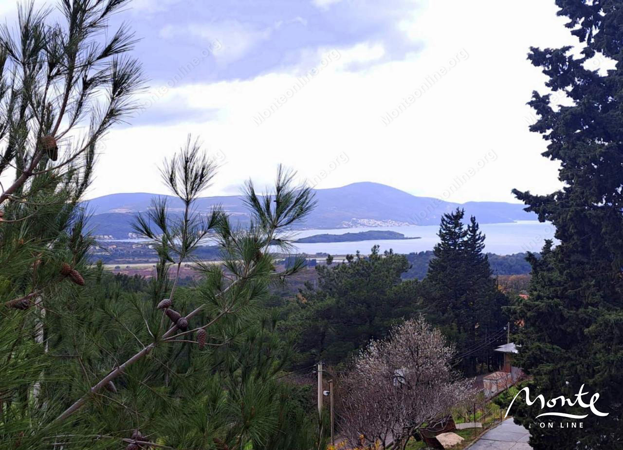Appartement à Kavač, Monténégro, 42 m² - image 1