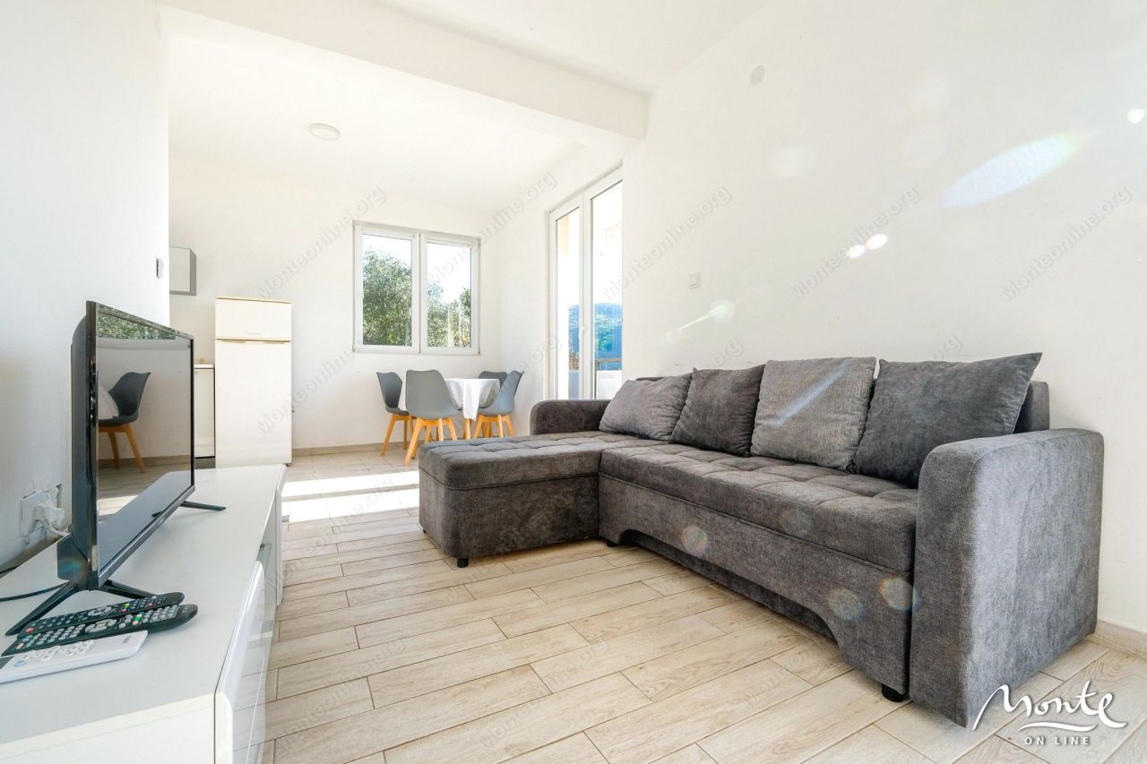 Apartamento en Kumbor, Montenegro, 52 m² - imagen 2