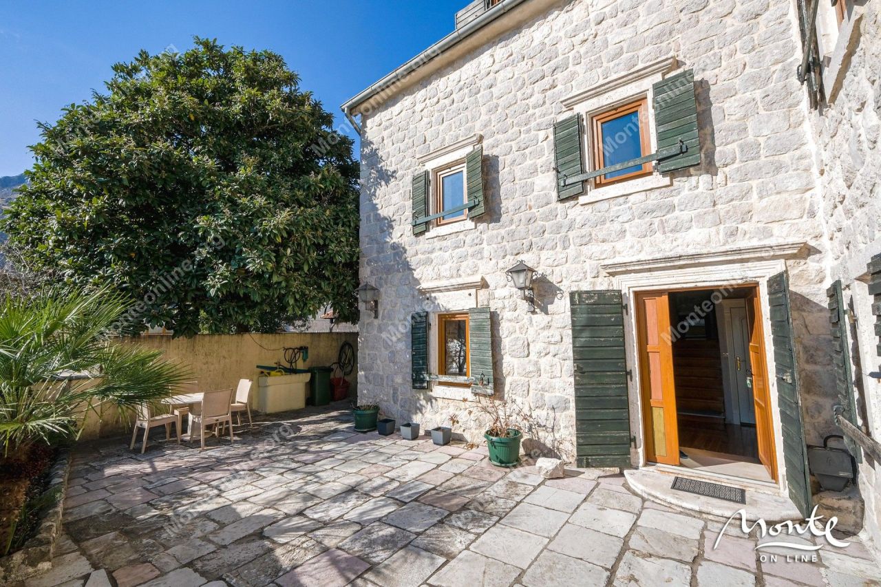 Villa en Orahovac, Montenegro, 500 m² - imagen 2