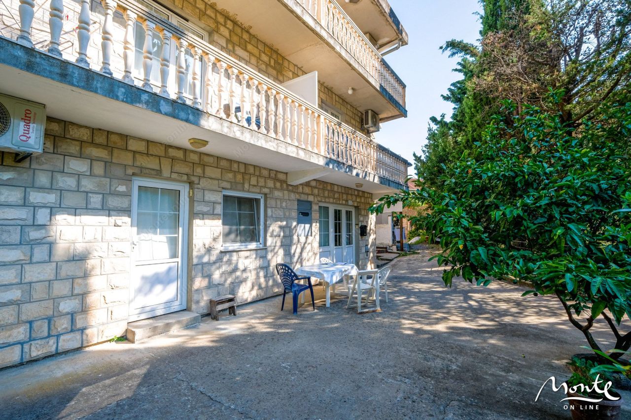 Villa a Becici, Montenegro, 195 m² - foto 2