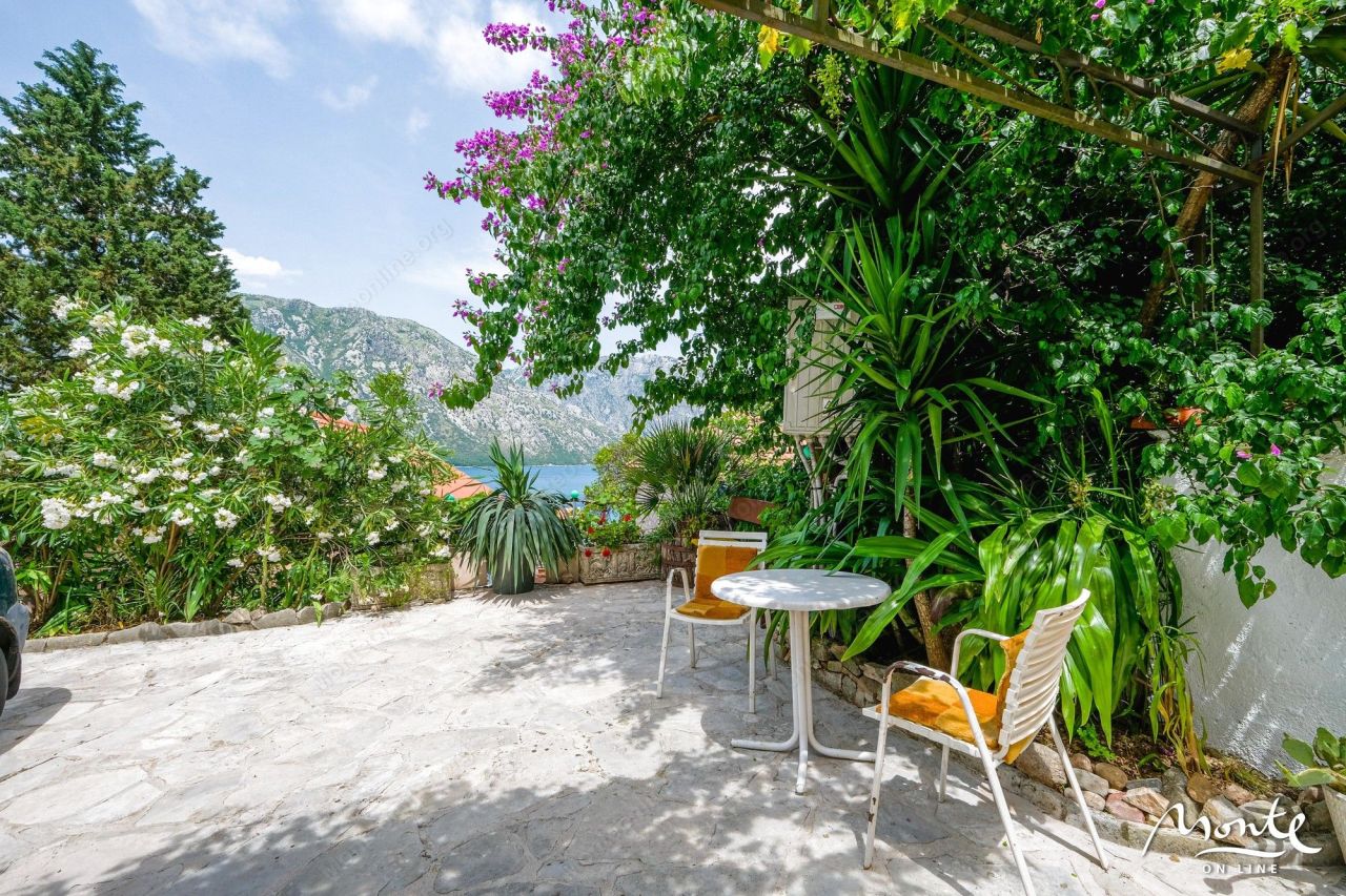 Villa a Stoliv, Montenegro, 133 m² - foto 2